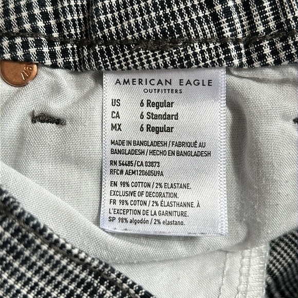 American Eagle plaid stretch Mom Jean size 6 - Picture 8 of 11